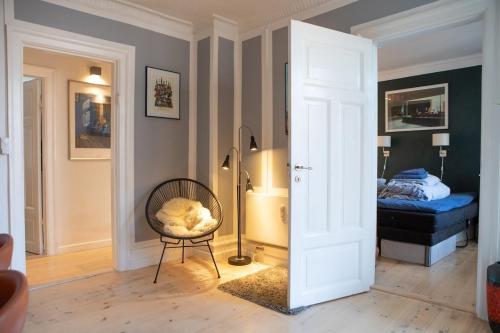 Beautiful and classic appartment, Копенгаген (фото 6)