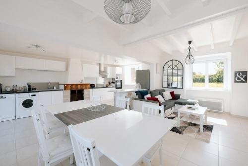 Maison spacieuse avec jardin - 10 min plage in Saint-Sauveur-le-Vicomte