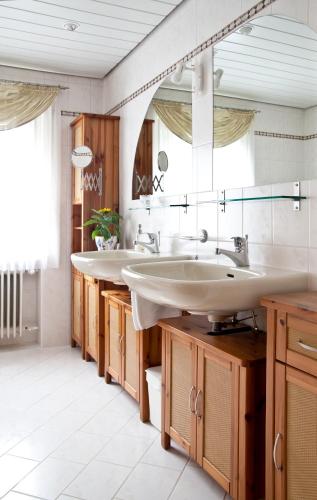 Bathroom, Ferienwohnungen Grimm in Nennslingen