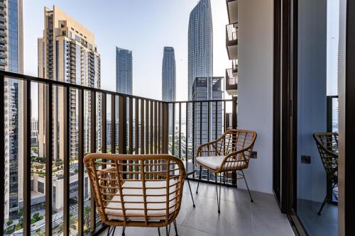 Alluring 1BDR apartment in Dubai Creek Harbour - image 11