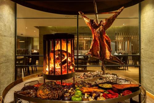 Restaurant, Sheraton Bariloche Hotel in San Carlos de Bariloche