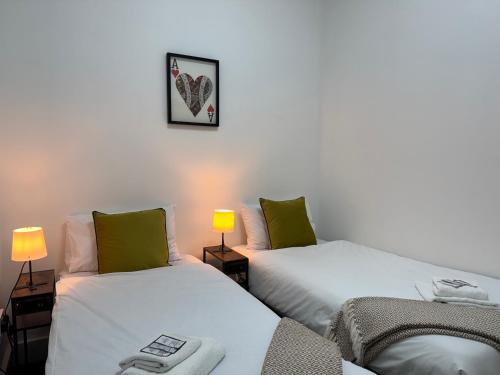 Squarezzz - Group Accommodation, Edinburgh (photo 6)