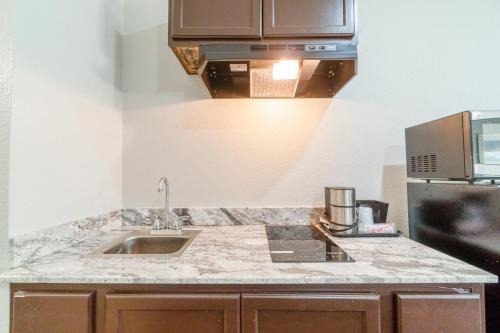 Konyha, Atria Extended Stays By OYO Jourdanton in Jourdanton (TX)