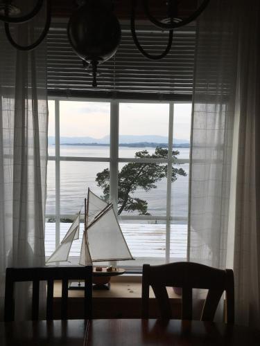 Gorgeous views and sunsets in Halsnøy, Kvinnherad in Adnavik
