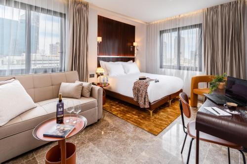 Deluxe Room room in Fiori 41-By Adam Hotels