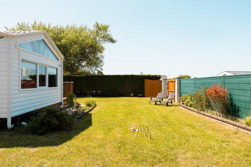 Mobile Home - 700m de la plage in Saint-Jean-de-la-Riviere