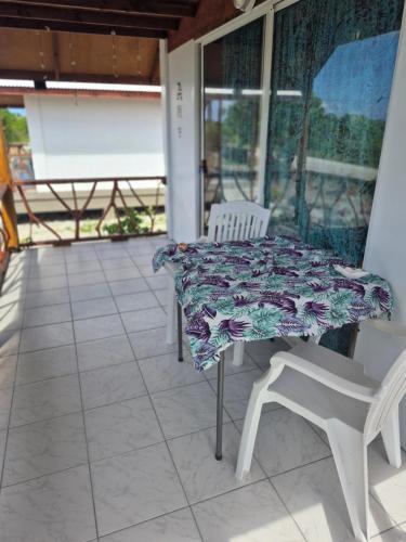 Vaimoe Lodge Tiputa in Tiputa