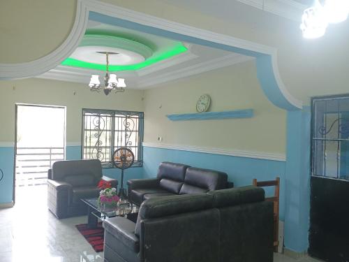 Sky Blue VIP Guest House - Buea