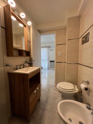 One-Bedroom Apartment image 10
