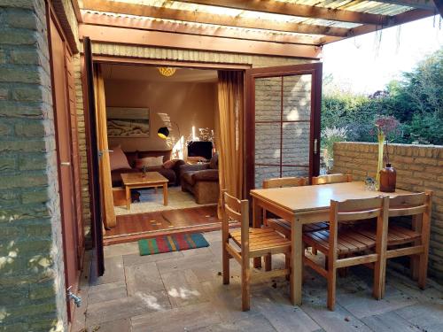 Het Boshoekje Bosweg 6 Burgh-Haamstede in โฮเคอเวค