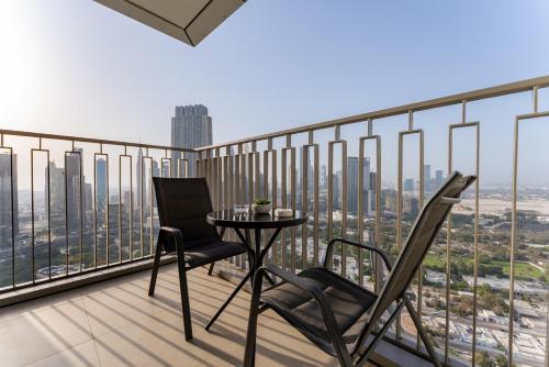 Downtown Views II 2 Bedroom with City Skyline and Sea Views, Dubai (Foto 10)