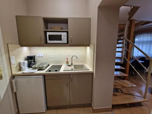 Apartment - Split Level image 3
