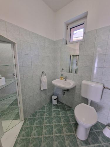 Apartment - Ground Floor image 4