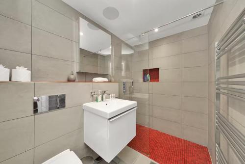 GuestReady - Fabulous home with patio in Cann Hall, Londres (photo 6)
