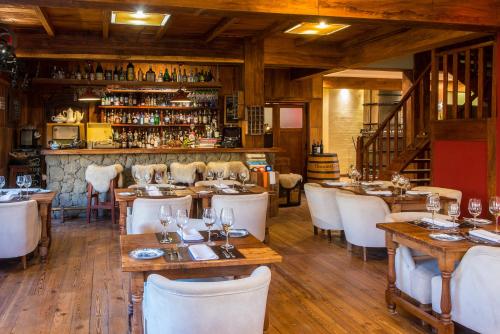 Pub/Área de Estar, Tremun Kau Yatun Hotel in El Calafate