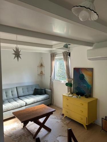 Charmant chalet sur terrain arboré · Brusque
