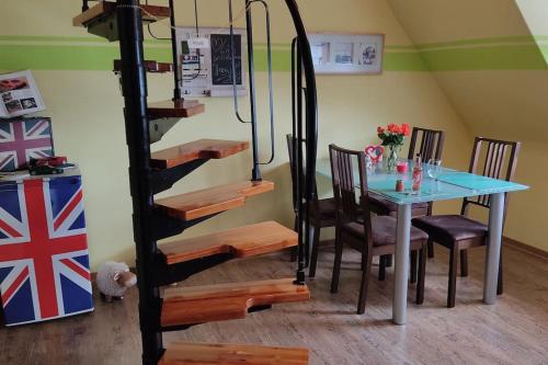 Hübsche 2 Zimmerwohnung (Hubsche 2 Zimmerwohnung) in คาร์สท์