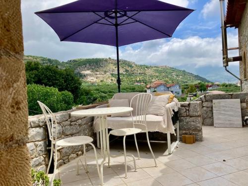 Bright Cozy Home with Terrace, Garden & Sea View in Neochori