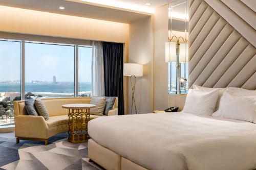 Executive Room with Lounge Access image 4