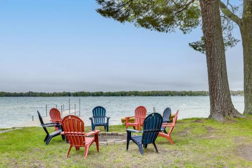 . Baldwin Lakefront Home: Dock, Fire Pit & Trails!