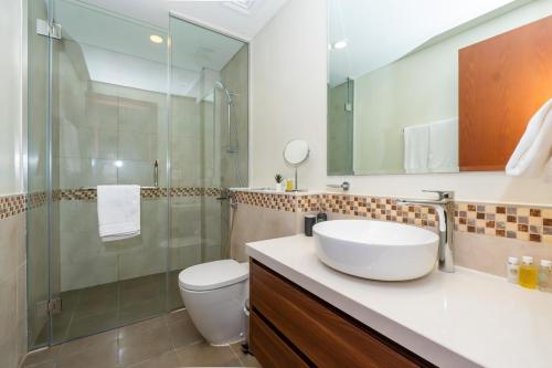 Business Bay 2 Bedroom with Burj Khalifa Views, Дубай (фото 3)