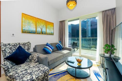 Business Bay 2 Bedroom with Burj Khalifa Views, Дубай (фото 2)