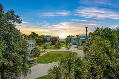 Carolina Boulevard 128