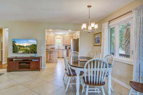 Carolina Boulevard 128 in Isle of Palms, USA