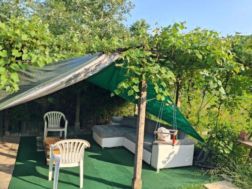 LAND FOR YOUR TENT NEXT TO A RIVER WITH A GARDEN SHACK ROOM you get two bicycles for amazing views and two water floats for a nice river run USE THE LOCATION NOT THE ADDRESS TO GET HERE bathroom is a bit different so check YouTube video RiverRunDusko, Ljubljana (photo 7)