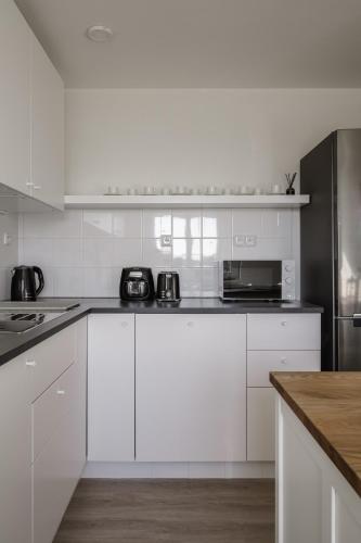 Spacious 4-Story Home with Sauna & Garden, Praga (foto 8)