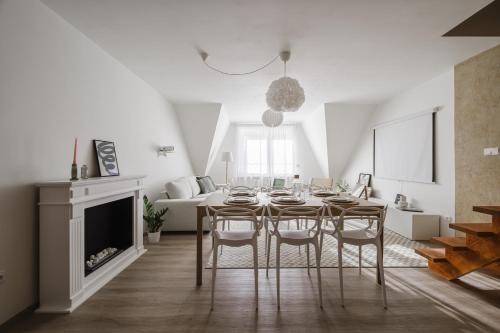 Spacious 4-Story Home with Sauna & Garden, Praga (foto 4)