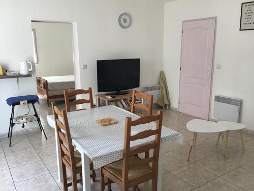 設施, Appartement avec extérieur et parking gratuit (Appartement avec exterieur et parking gratuit) in 佩皮尼昂市中心