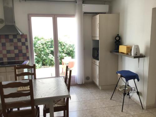 餐飲選擇, Appartement avec extérieur et parking gratuit (Appartement avec exterieur et parking gratuit) in 佩皮尼昂市中心