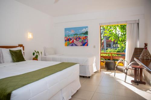 1 double bed, 2 twin beds