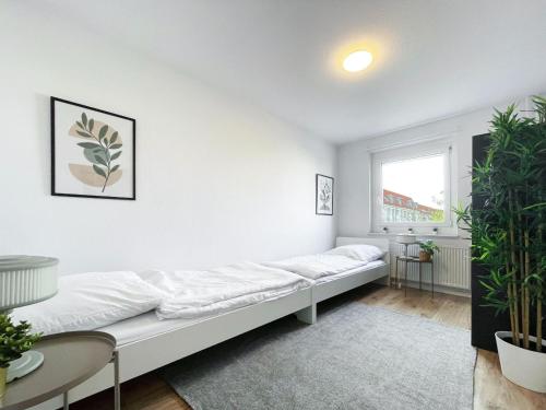L21-Apartment Leipzig Nord, 3 Zimmer, 8 Personen, Standardisierte Ausstattung, ideal für Reisende, Pendler, Familien, Lipsko (fotografie 3)