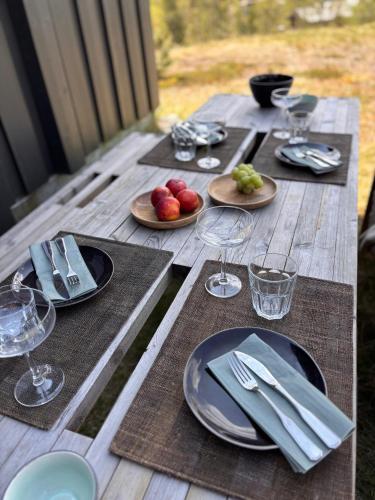 Large and family friendly cabin near Langedrag in เนสบิเอิน