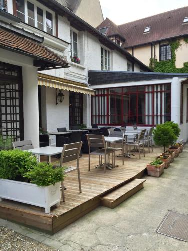 Instalaciones, Hotel de Normandie in Evreux