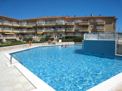 Apartamento acogedor en la playa con acceso directo al mar y piscina en L'Estartit - ES-323-22 - image 4