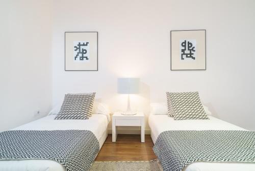 Town Hall Apartments - image 2