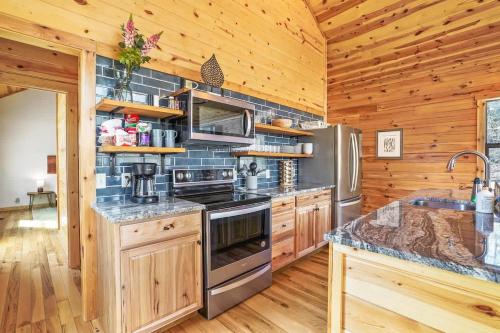 Fern Woods A modern take on Hocking Hills cabins thumb 3