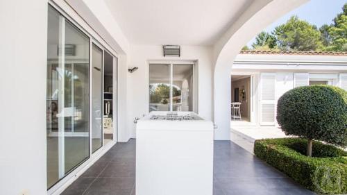 Splendide Villa avec Piscine Fitness in Le Cannet