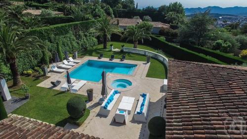 Splendide Villa avec Piscine Fitness in Le Cannet