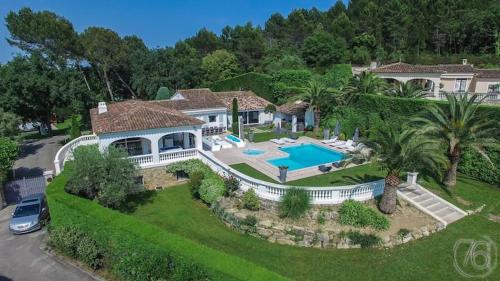 Splendide Villa avec Piscine Fitness in Le Cannet
