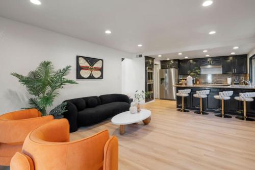Designer Project| Heated Pool & Spa - 9mins to MDR, Los Angeles (fotografie 9)