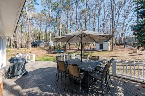 Létesítmények, Arcade Private Sauna Large Yard in Holly Springs (NC)