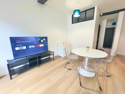 Cosy appart- 4 pers Netflix Hyper centre Douai in Douai