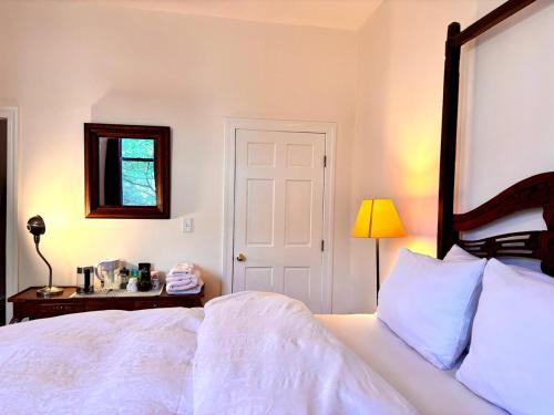 private spacious apartment with 2 bedrooms 2 bathroomss and a deck, New York (Foto 10)