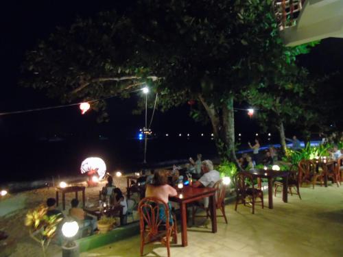 Yao Yai Beach Resort thumbnail 3