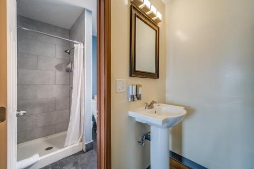 24 Hours Motel in Los Angeles, USA