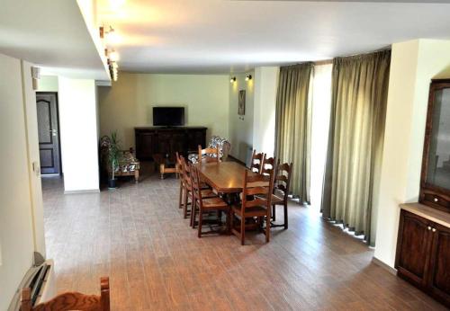 Yustina VIllas Къща за гости in Perushtitsa